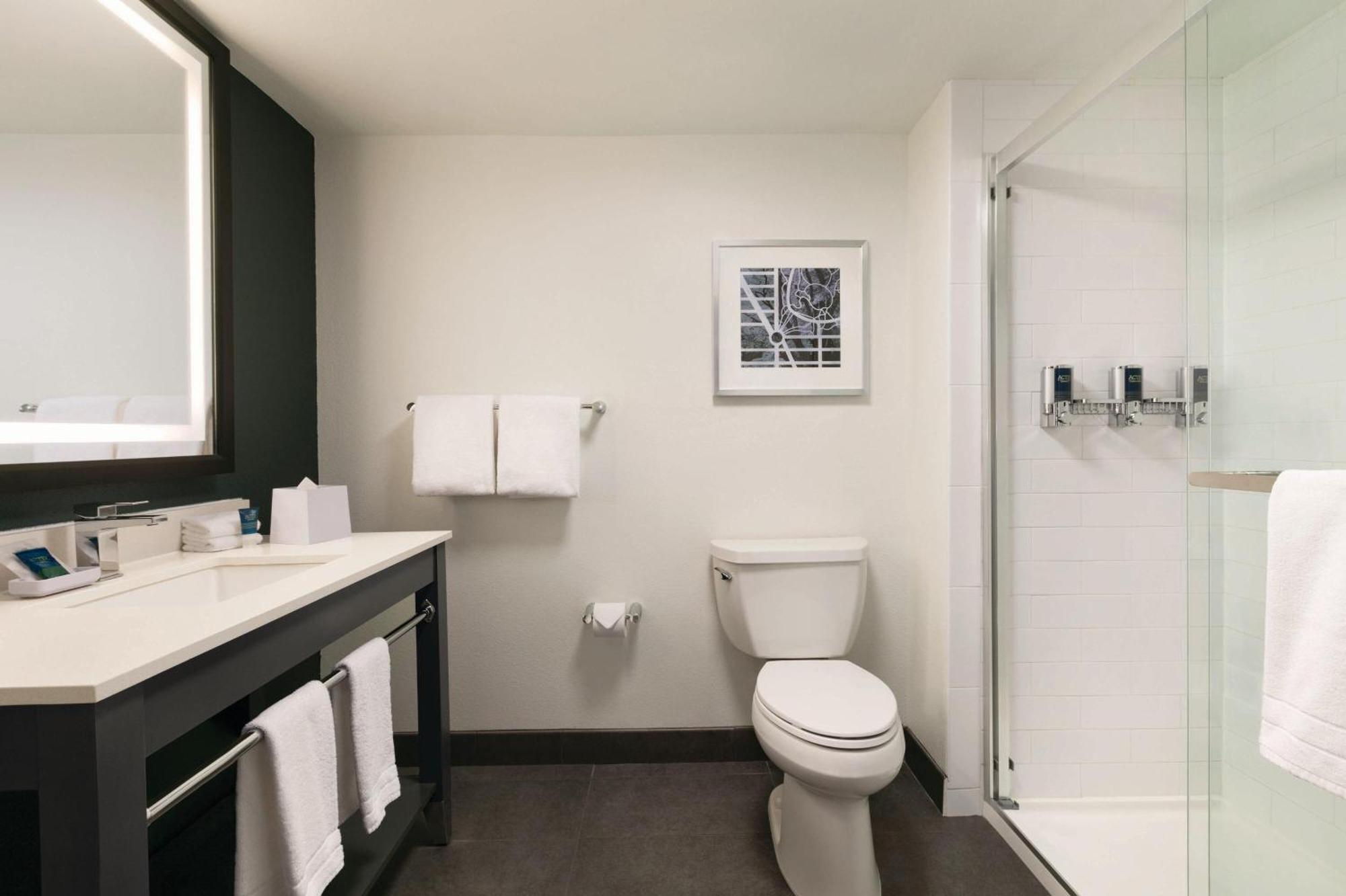 Four Points By Sheraton Raleigh Arena Extérieur photo