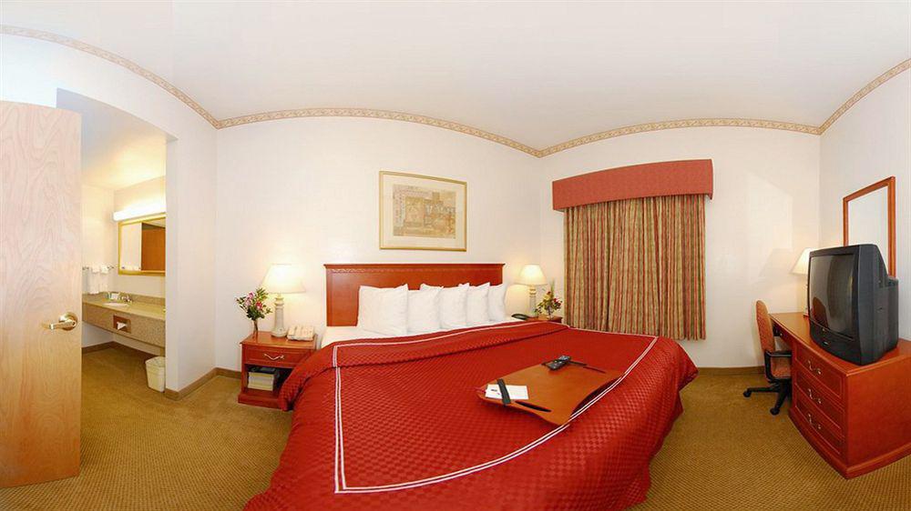 Four Points By Sheraton Raleigh Arena Extérieur photo